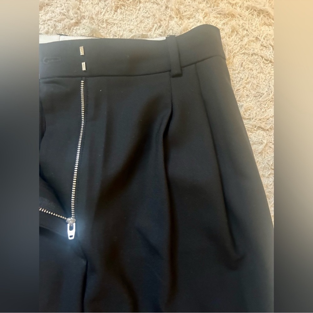 & OTHER STORIES Black Tapered Pleated Trouser | 6 - Picture 5 of 7
